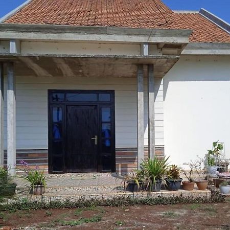 Oyo Homes 91255 Desa Wisata Embung Purworejo Syariah 반다르 람풍 외부 사진