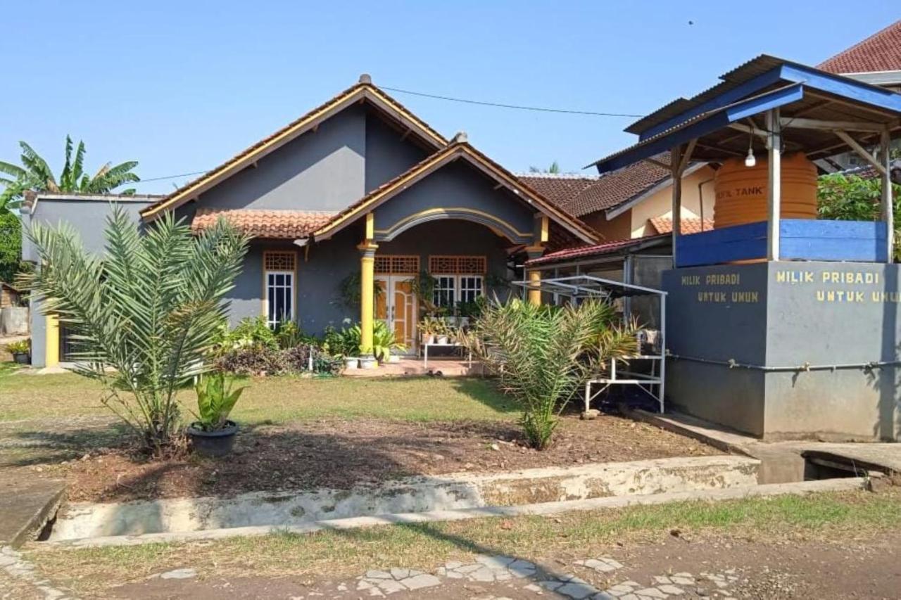Oyo Homes 91255 Desa Wisata Embung Purworejo Syariah 반다르 람풍 외부 사진
